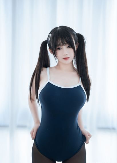 一边亲着一面膜的免费版