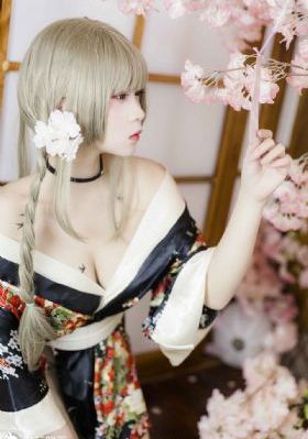 边吃奶边弄进去呻吟动视频